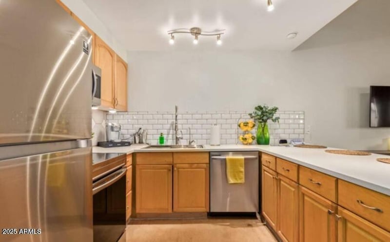 8055 Thomas Rd #E110, Scottsdale, AZ 85251