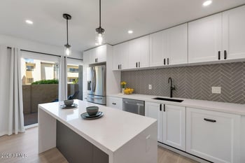 8055 Thomas Rd #E117, Scottsdale, AZ 85251