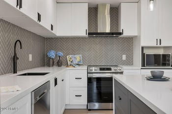 8055 Thomas Rd #E117, Scottsdale, AZ 85251