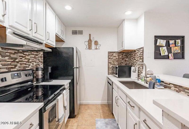 8055 Thomas Rd #G101, Scottsdale, AZ 85251