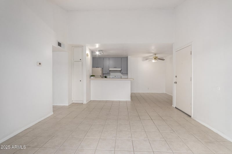 8055 Thomas Rd #G202, Scottsdale, AZ 85251