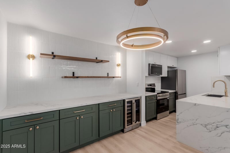 8055 Thomas Rd #M101, Scottsdale, AZ 85251