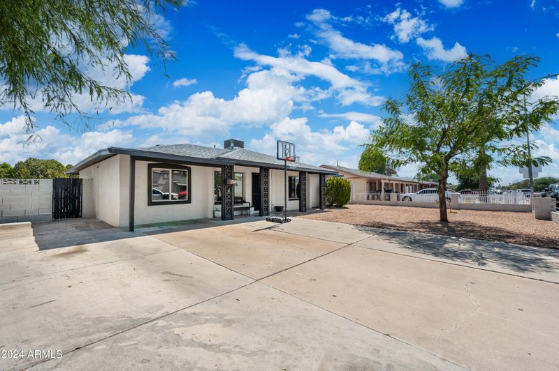 8055 W Osborn Rd, Phoenix, AZ 85033