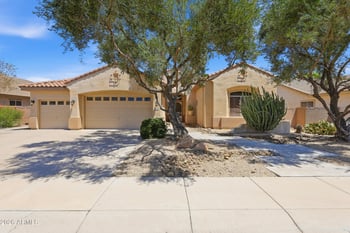 8056 Louise Dr, Peoria, AZ 85383