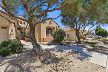 8056 Louise Dr, Peoria, AZ 85383