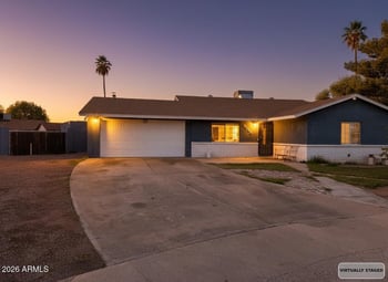 8056 Westview Dr, Phoenix, AZ 85033