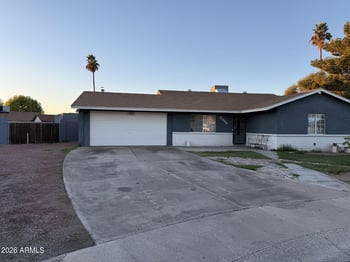 8056 Westview Dr, Phoenix, AZ 85033