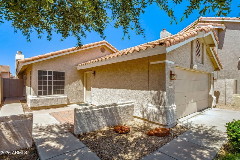 8058 W Laurel Ln, Peoria, AZ 85345
