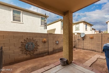 806 111th Dr, Avondale, AZ 85323