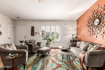 806 Brooks St, Chandler, AZ 85225