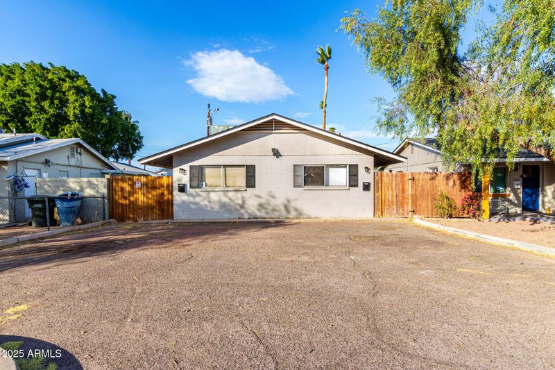 806 E Montecito Ave, Phoenix, AZ 85014