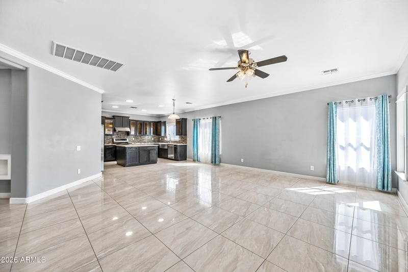 806 118th Ln, Avondale, AZ 85323