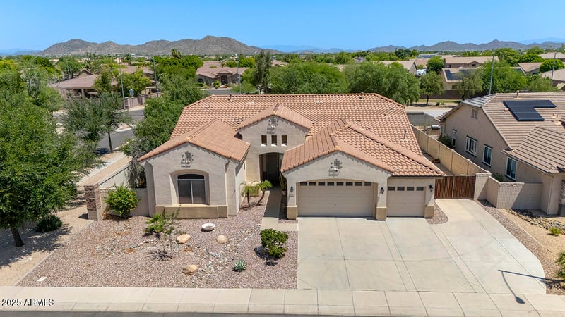 8068 Carlota Ln, Peoria, AZ 85383