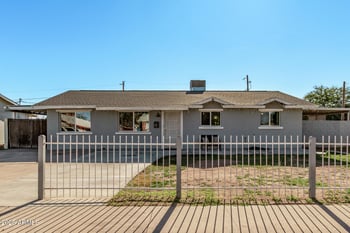 807 Dolphin Ave, Mesa, AZ 85204