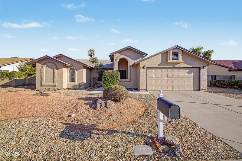 807 E Aire Libre Ave, Phoenix, AZ 85022