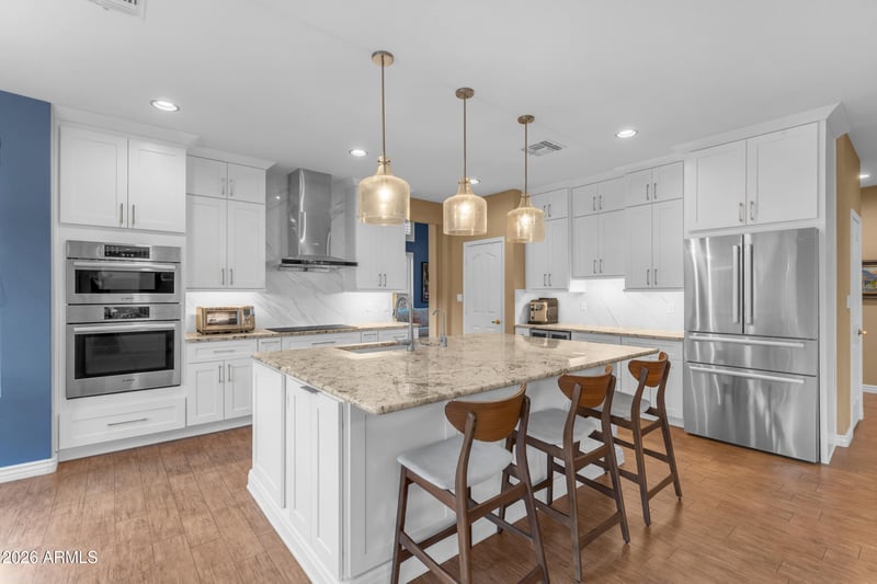 807 E Mountain Vista Dr, Phoenix, AZ 85048