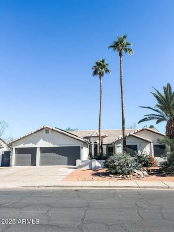 807 Hill Cir, Mesa, AZ 85203