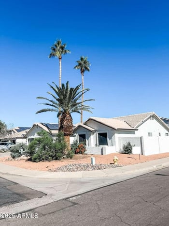 807 Hill Cir, Mesa, AZ 85203