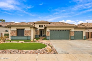 8073 W Louise Dr, Peoria, AZ 85383