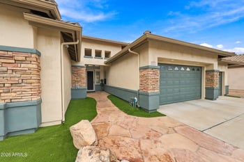 8073 W Louise Dr, Peoria, AZ 85383