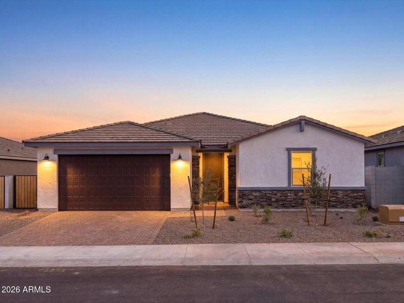 8074 N 185th Dr, Waddell, AZ 85355