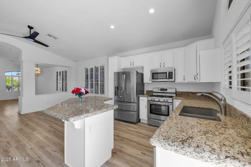 8075 Maria Dr, Scottsdale, AZ 85255