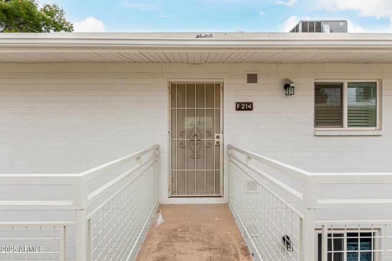 808 82nd St #F214, Scottsdale, AZ 85257