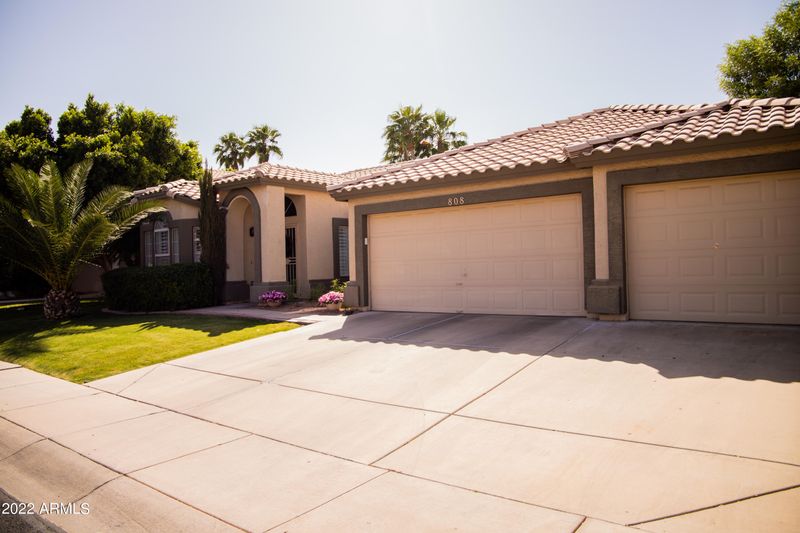 808 S Copper Key Ct, Gilbert, AZ 85233