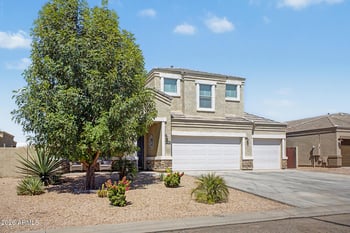808 Brangus Way, San Tan Valley, AZ 85143