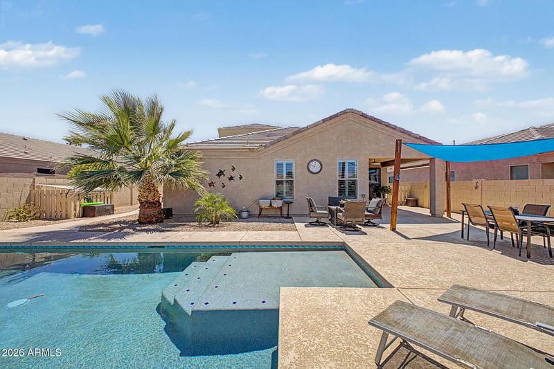 808 Brangus Way, San Tan Valley, AZ 85143