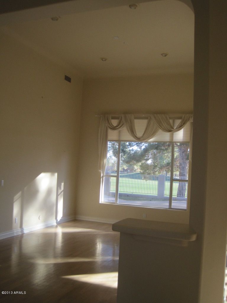 8081 E Kalil Dr, Scottsdale, AZ 85260
