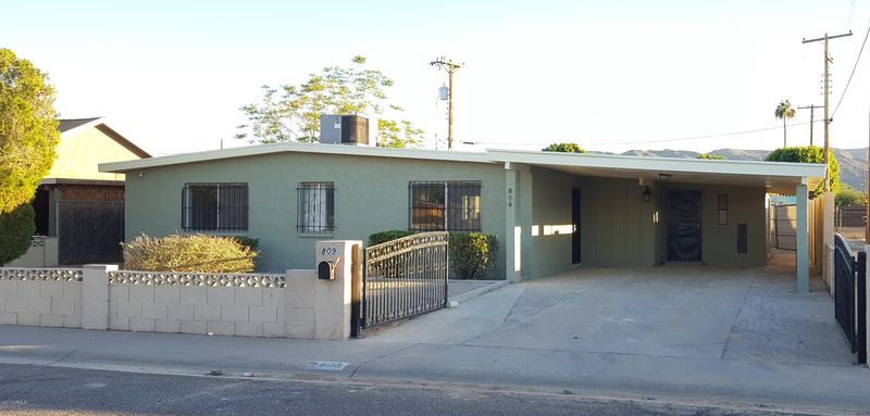 809 E Carson Rd, Phoenix, AZ 85042