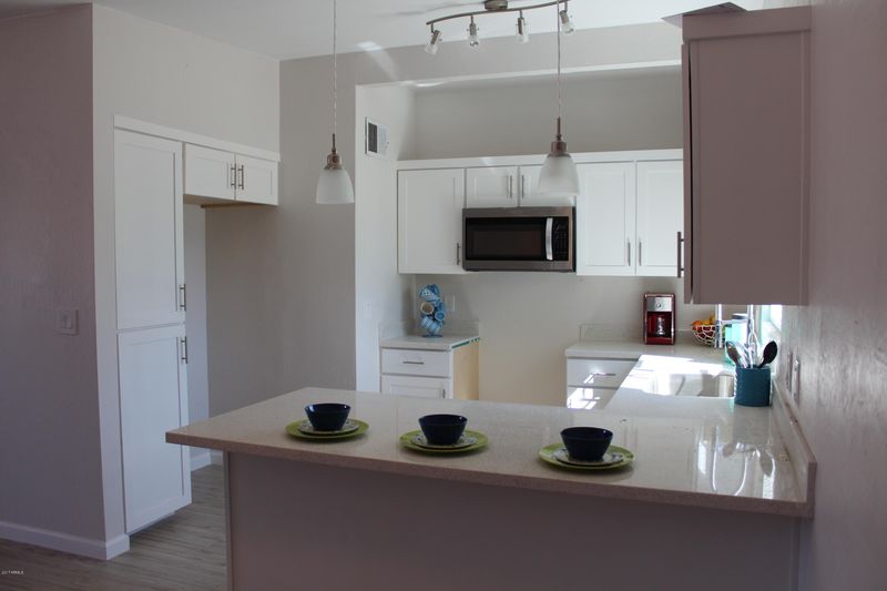 809 E Carson Rd, Phoenix, AZ 85042