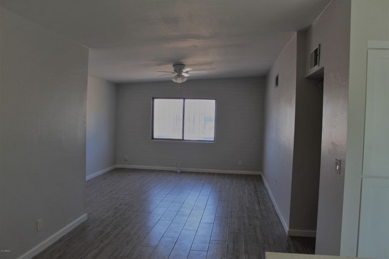 809 E Carson Rd, Phoenix, AZ 85042