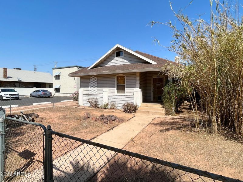 809 N 8th Ave, Phoenix, AZ 85007