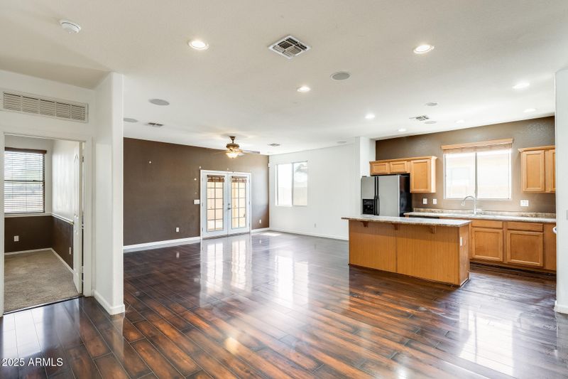 809 S 120th Ave, Avondale, AZ 85323