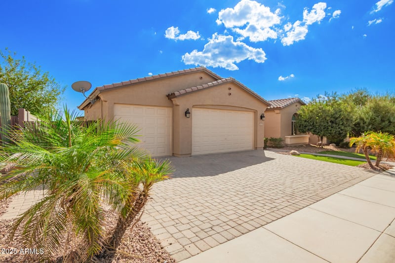 809 Tallow Tree Ave, San Tan Valley, AZ 85140