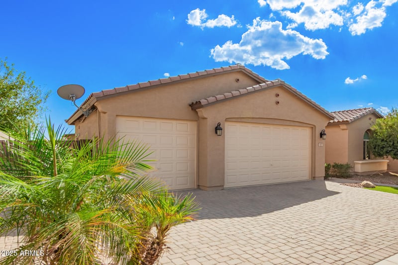 809 Tallow Tree Ave, San Tan Valley, AZ 85140