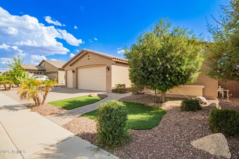 809 Tallow Tree Ave, San Tan Valley, AZ 85140