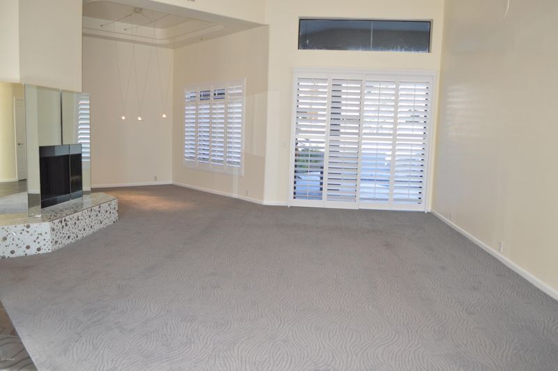 8090 E Kalil Dr, Scottsdale, AZ 85260