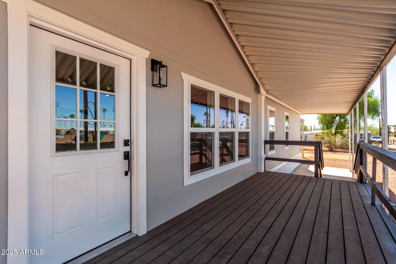 81 Tomahawk Rd, Apache Junction, AZ 85119