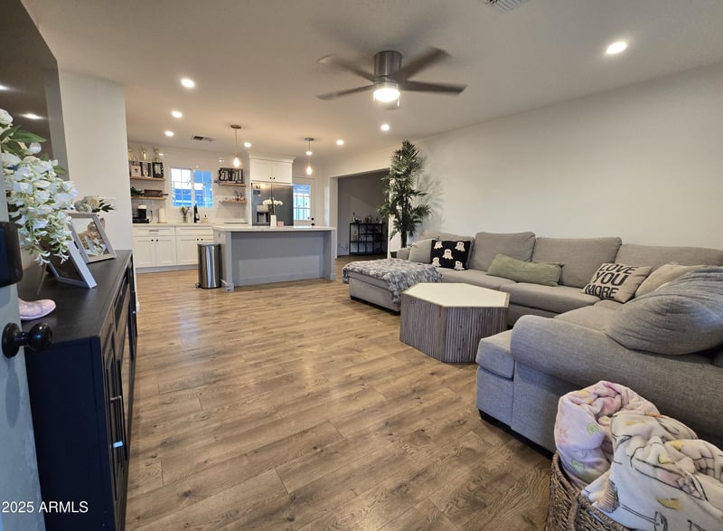 810 18th St, Tempe, AZ 85281