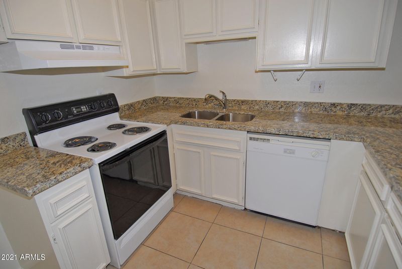 810 E Colter St #30, Phoenix, AZ 85014