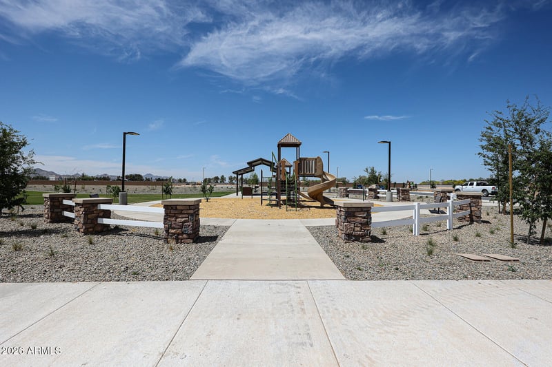 810 W Angelina Dr, San Tan Valley, AZ 85140