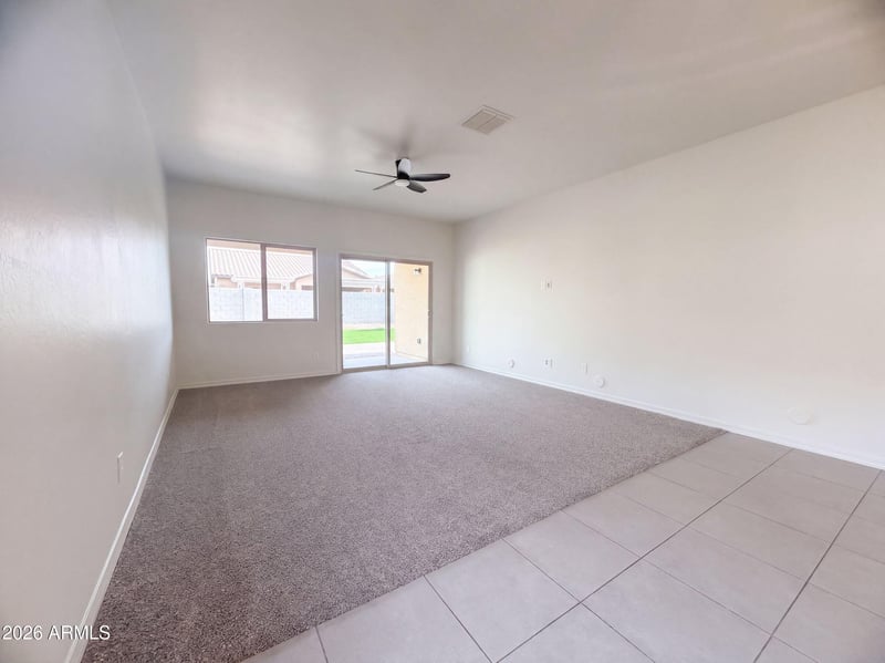 810 W Whistling Thorn Ave, San Tan Valley, AZ 85140