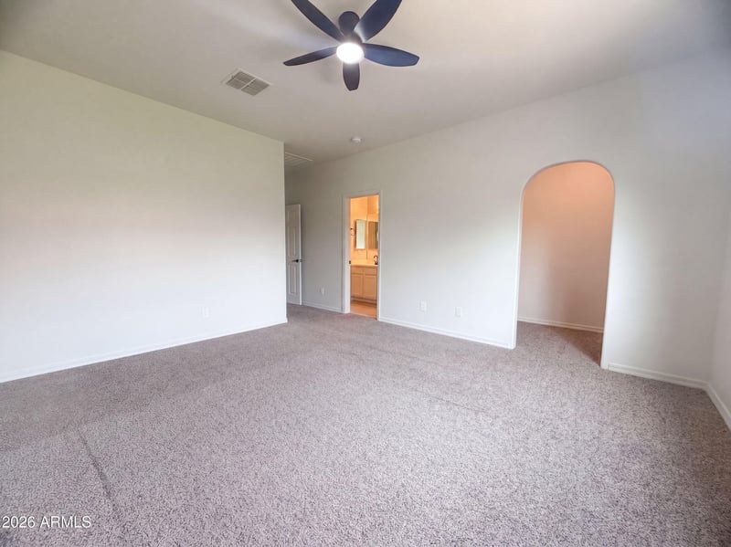 810 W Whistling Thorn Ave, San Tan Valley, AZ 85140