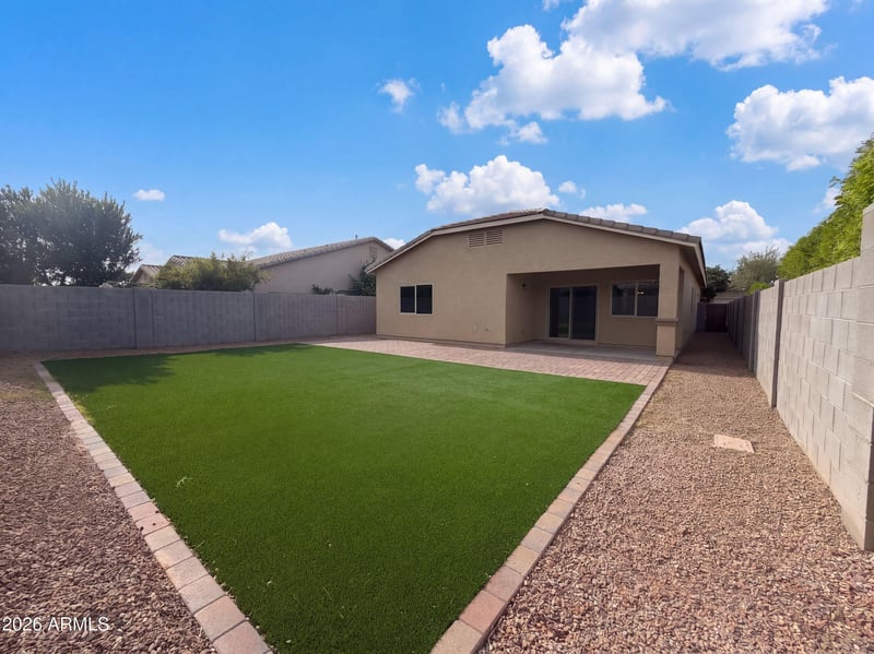 810 W Whistling Thorn Ave, San Tan Valley, AZ 85140