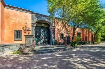 8100 68th St, Paradise Valley, AZ 85253