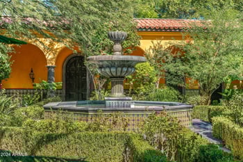 8100 68th St, Paradise Valley, AZ 85253