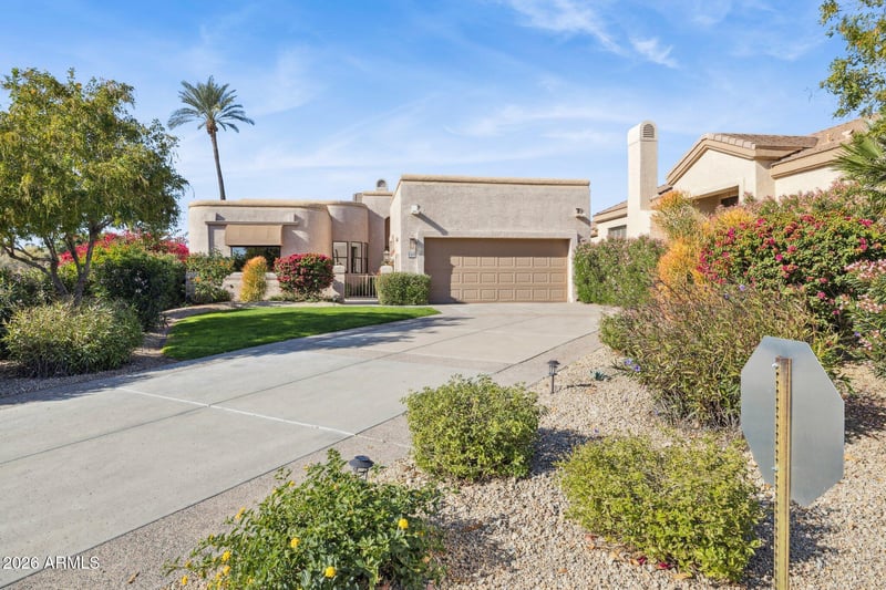 8100 Camelback Rd #129, Scottsdale, AZ 85251